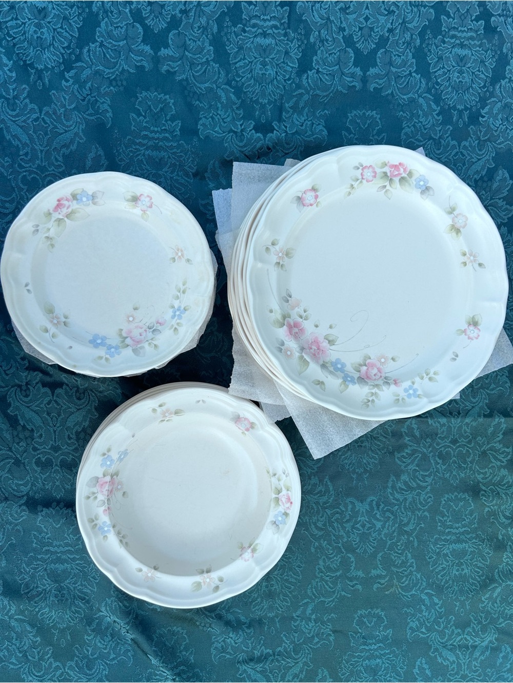 Vintage Pfaltzgraff Tea Rose Stoneware Dinnerware Set 26 Pc Plates Pasta Salad P